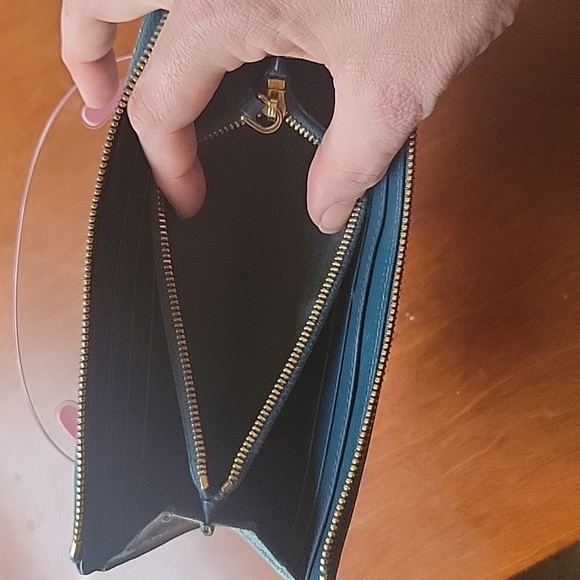 Miu Miu Aqua Croc Embossed Zip Around Wallet - Picture 4 of 7